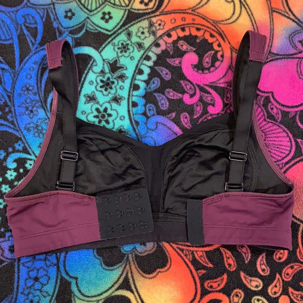 Lululemon Sports Bra Purple 32D black mesh no pads - Picture 2 of 6